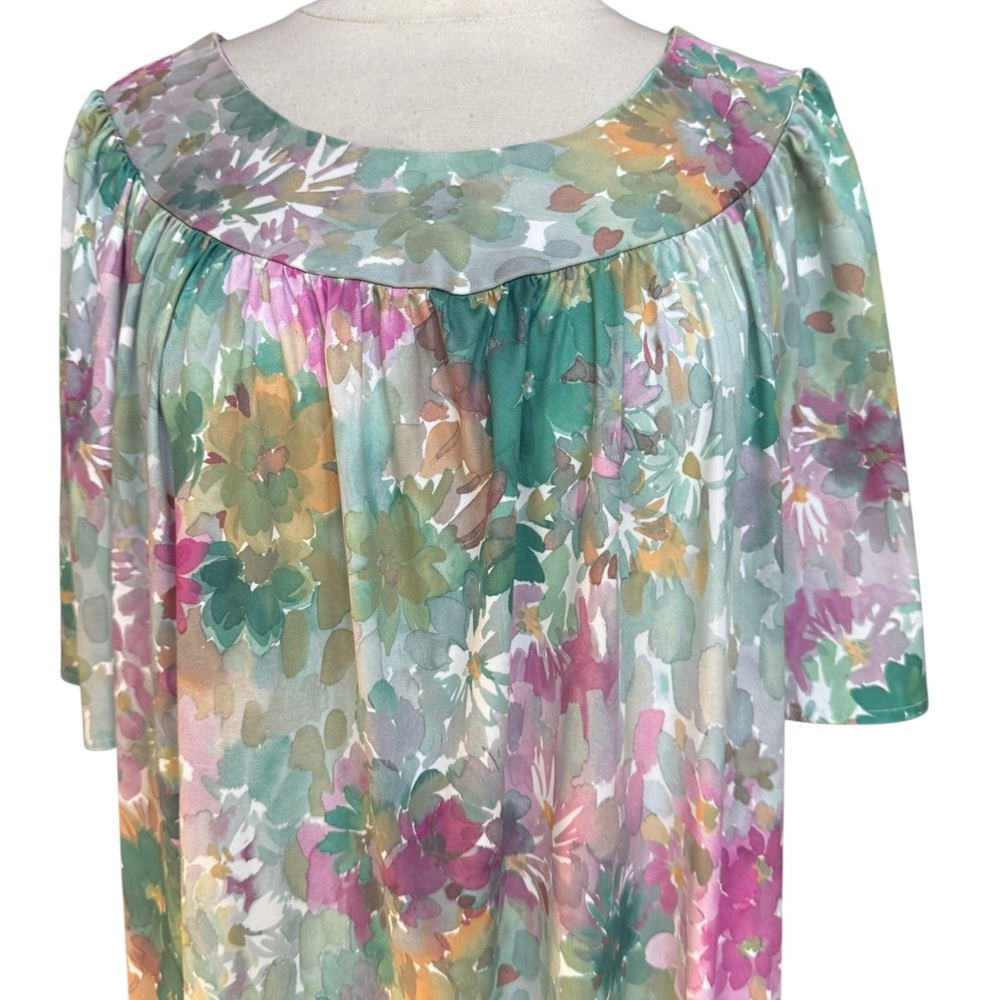 1970s Watercolor Floral Poly Print Muumuu - image 2